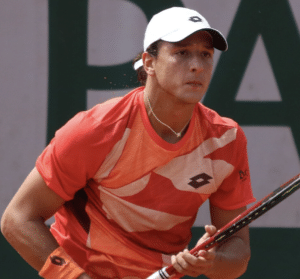 Luciano Darderi