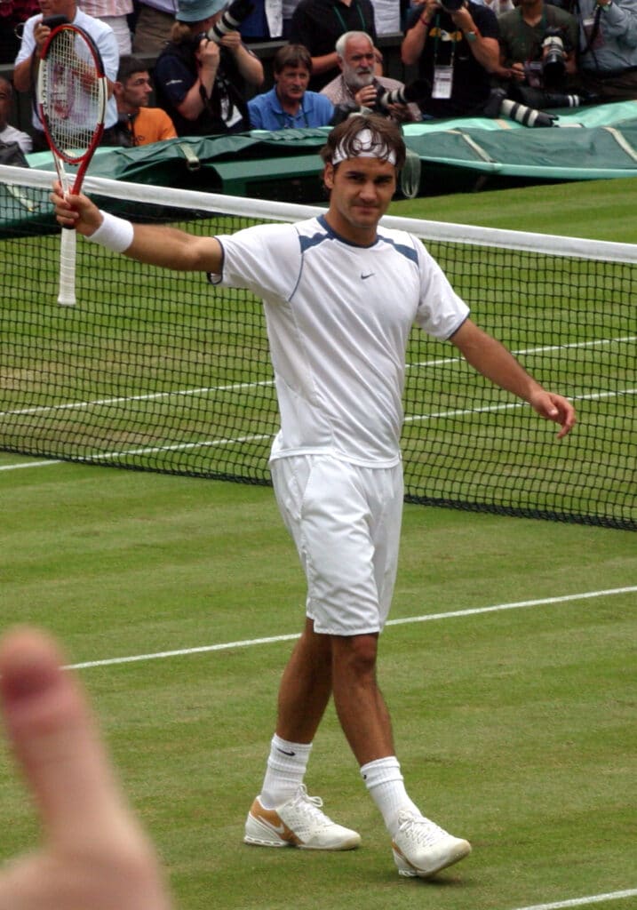 Roger Federer à Wimbledon 2005 avec sa raquette